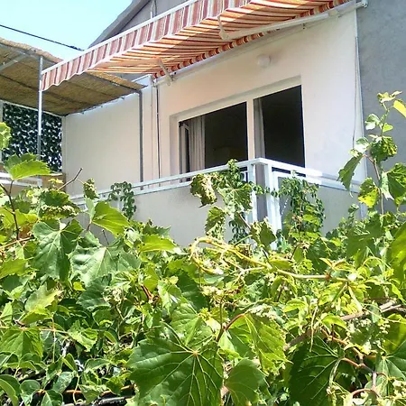 Katnic Apartamento